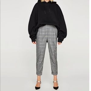 ZARA Checkered Trousers with Elastic Waist. NEW